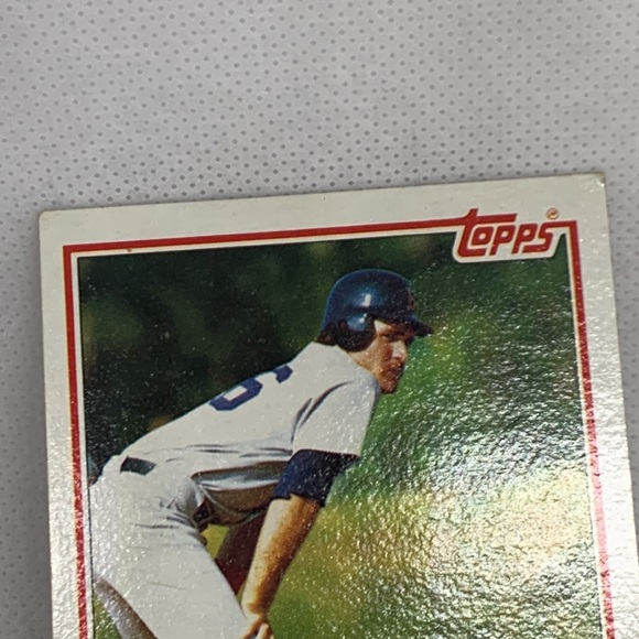 1983 Topps Wade Boggs Red Sox #498 (MISC8) - Picture 4 of 5
